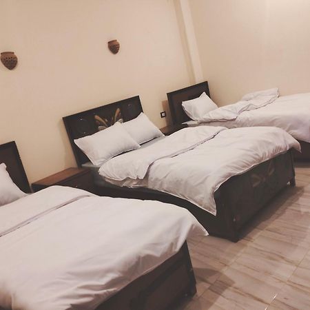 Quiet Gate Guest House Lel Agalta Exterior photo